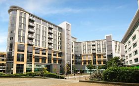 Newcastle City Centre Apartment Ideal For Holiday, Contractors, Quarantining